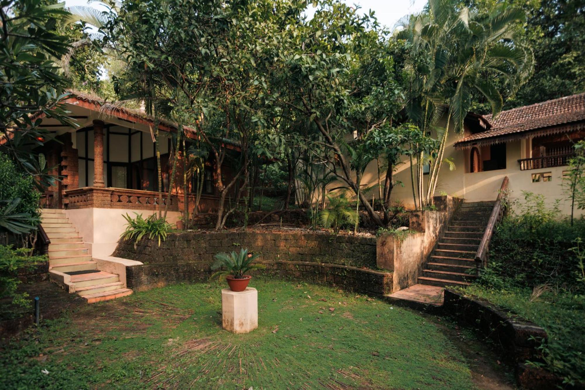 Sai Vishram Beach Resort Bainduru Exterior foto